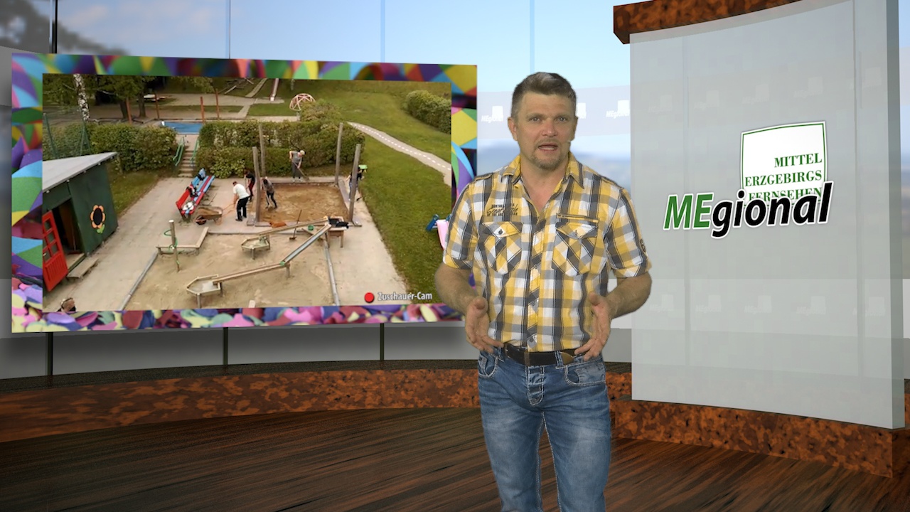 MEgional mit neuem Sand für den Spielplatz an der Kita Knirpsenhaus MEgional mit neuem Sand für den Spielplatz an der Kita Knirpsenhaus