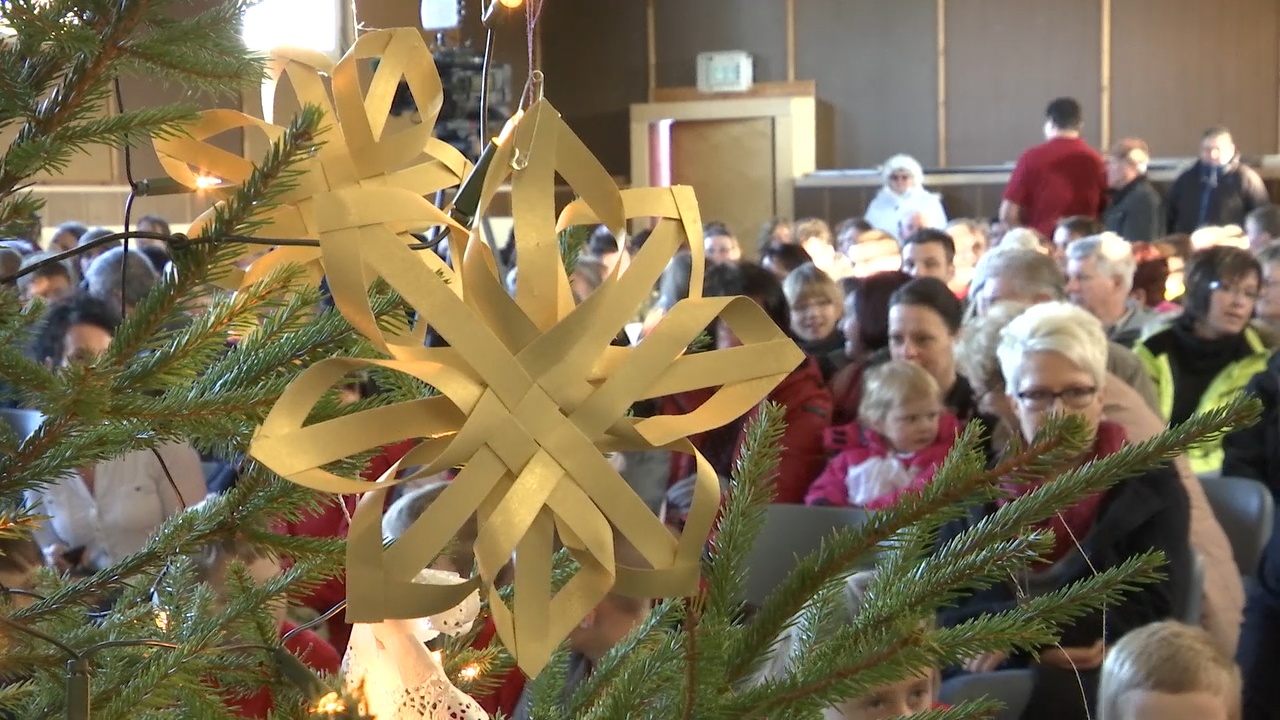 MEgional mit einem Theaterstück an der Grundschule Kühnhaide MEgional mit einem Theaterstück an der Grundschule Kühnhaide