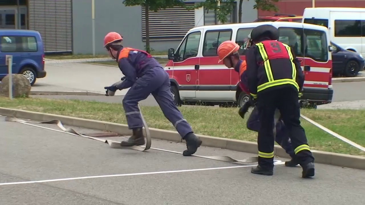 MEgional heute mit dem Ende der Ausbildungswoche der Jugendfeuerwehren MEgional heute mit dem Ende der Ausbildungswoche der Jugendfeuerwehren