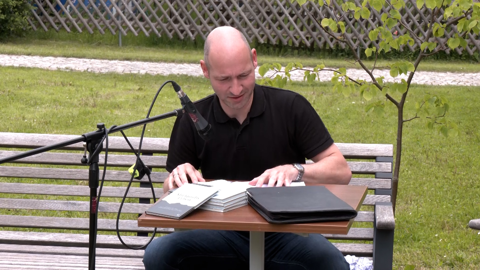 MEgional am 10. Juni 2022  mit der Krimi-Lese-Lieder-Tour in Marienberg